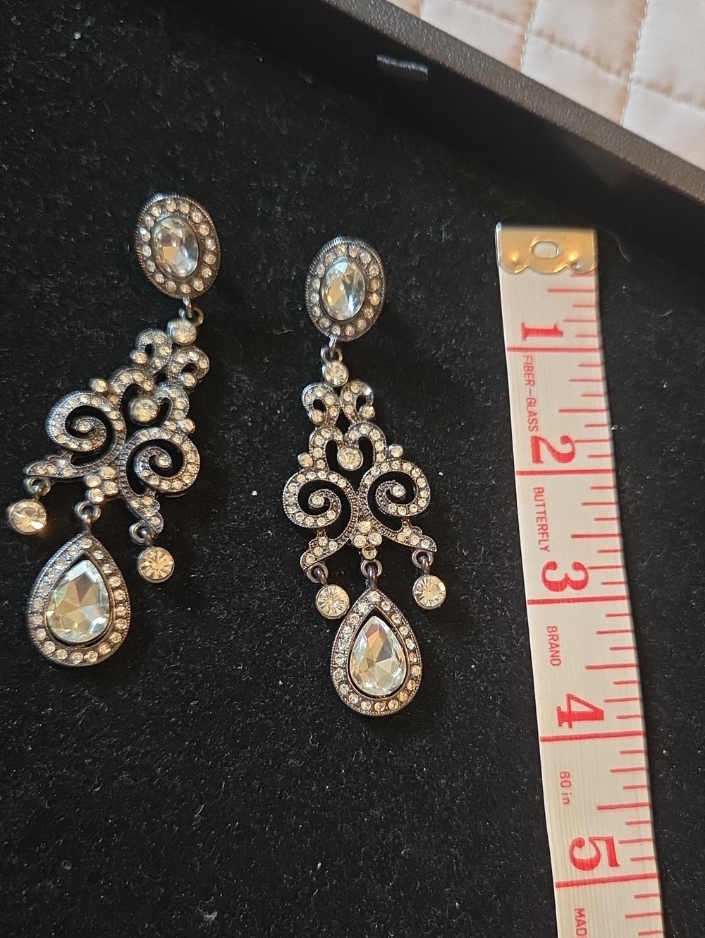 Crystal Teardrop Dangle Earrings - Rhinestone - Picture 4 of 7